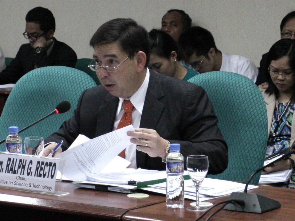 Senate President Pro-Tempore Ralph G. Recto, chair of the Senate Committee on Science and Technology, asks resource persons for their views and insights on the proposal to reorganize the Department of Transportation and Communications (DOTC) by creating a Department of Information and Communications Technology (DICT) that is a separate and distinct entity from the department that would handle the transportation sector.